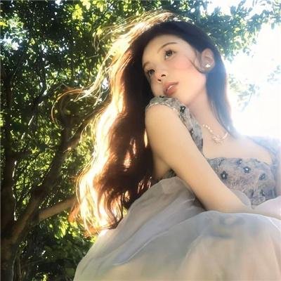 《女人是英雄》封面
